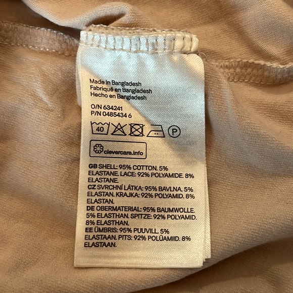 H&M cream lace blouse - Picture 5 of 5